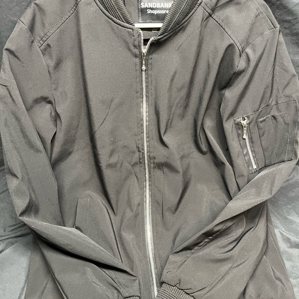 2 Sandbank Shopmore Jackets Size M